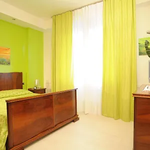  Apartment And Sailing Italy