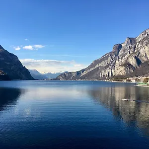 Jules Place Apartament Lecco